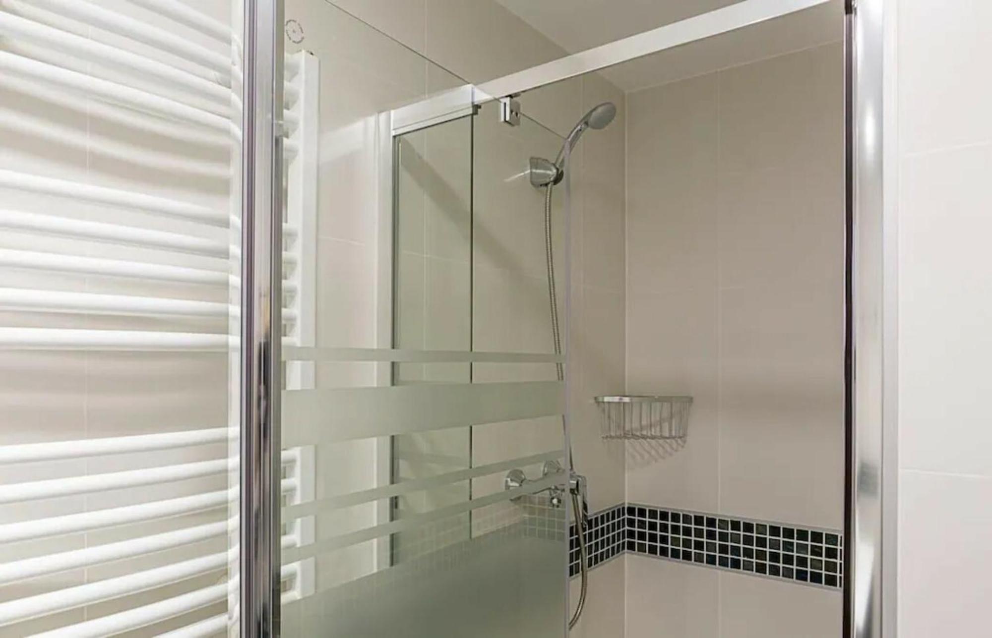 2Bedroom Duplex In Hortaleza Near Metro Madrid Luaran gambar